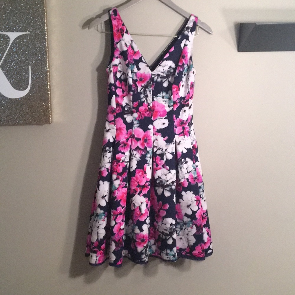 {Lauren Ralph Lauren} Dress